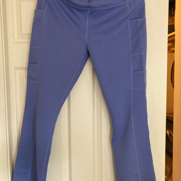 Jaanuu light blue scrub set Top size L and bottom size M. - Picture 3 of 4